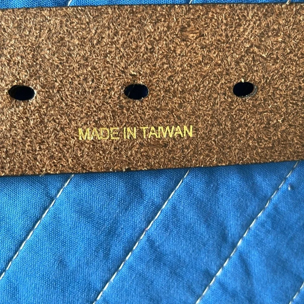 ARIAT Lucinda Womens brown leather oval turquoise silver concho western belt - Picture 6 of 10